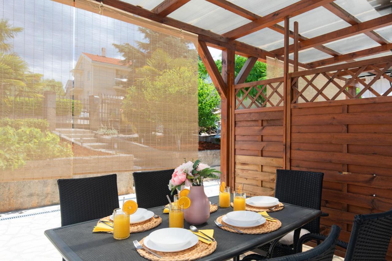 Apartment Dida I Mara Malinska Ngoại thất bức ảnh